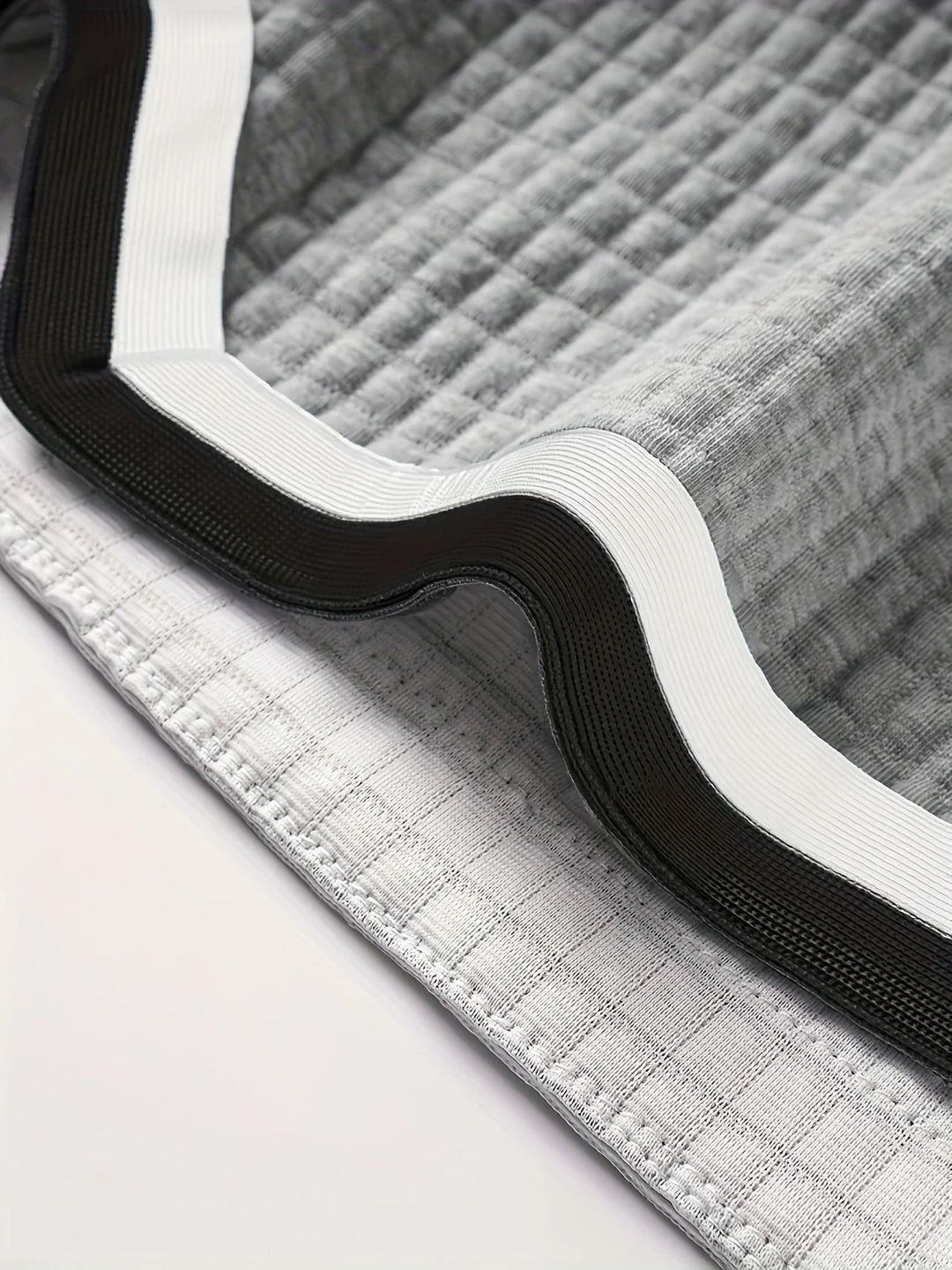 Nikifor - Breathable Drawstring Waist Shorts