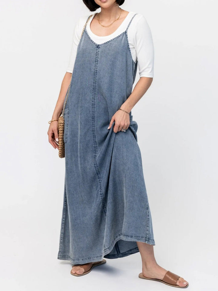 Éricaa - Loose Fit Denim Maxi Dress
