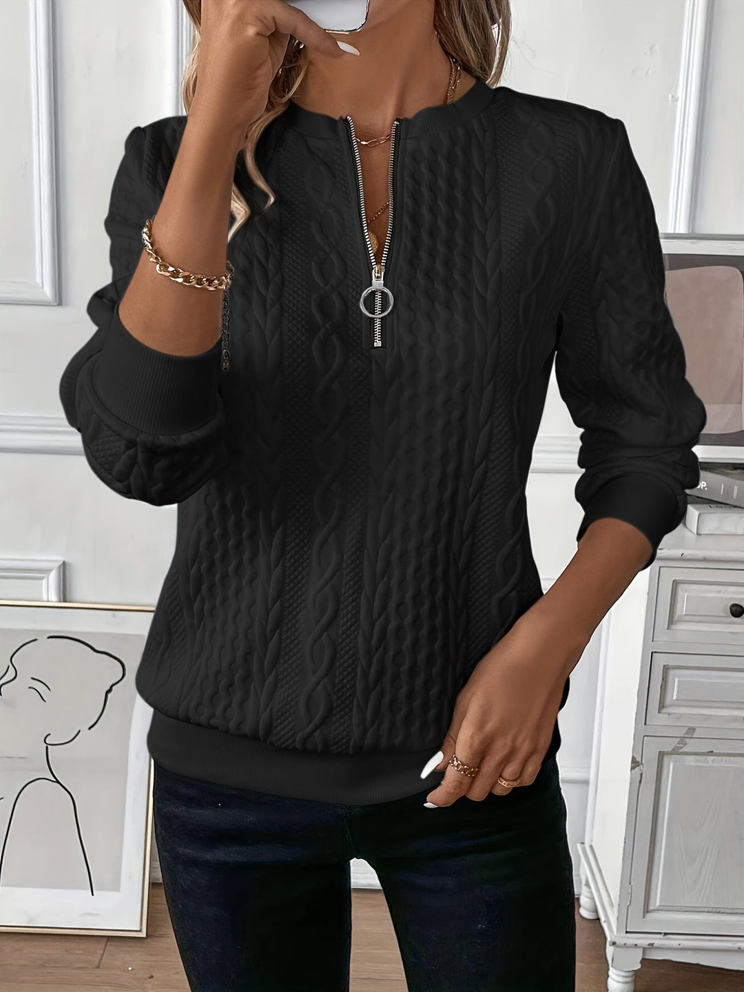 Karoline – Elegant And Comfortable Zip-Up Sweater