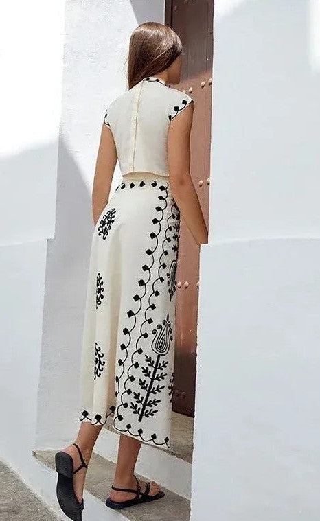 Charitini - Elegant Sleeveless Top And Flowing Skirt Set