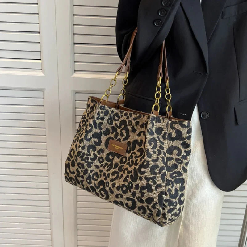 Leonora - Leopard Charm Tote