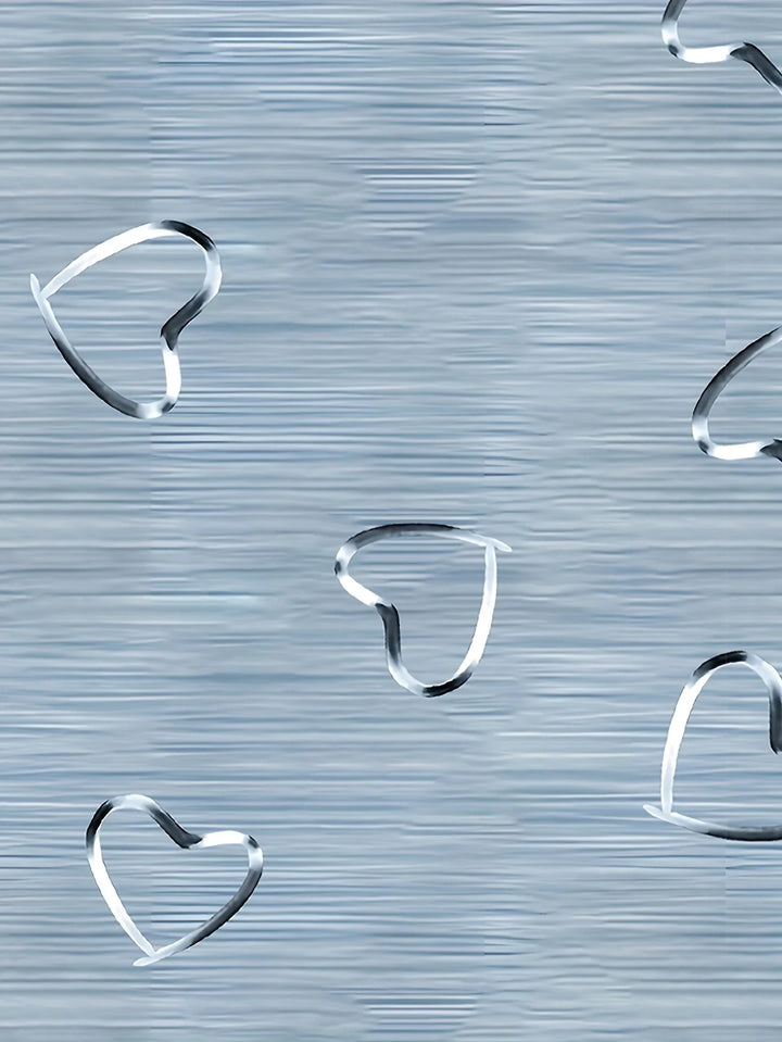 Emlyn - Fashionable V-neck And Heart Print Top