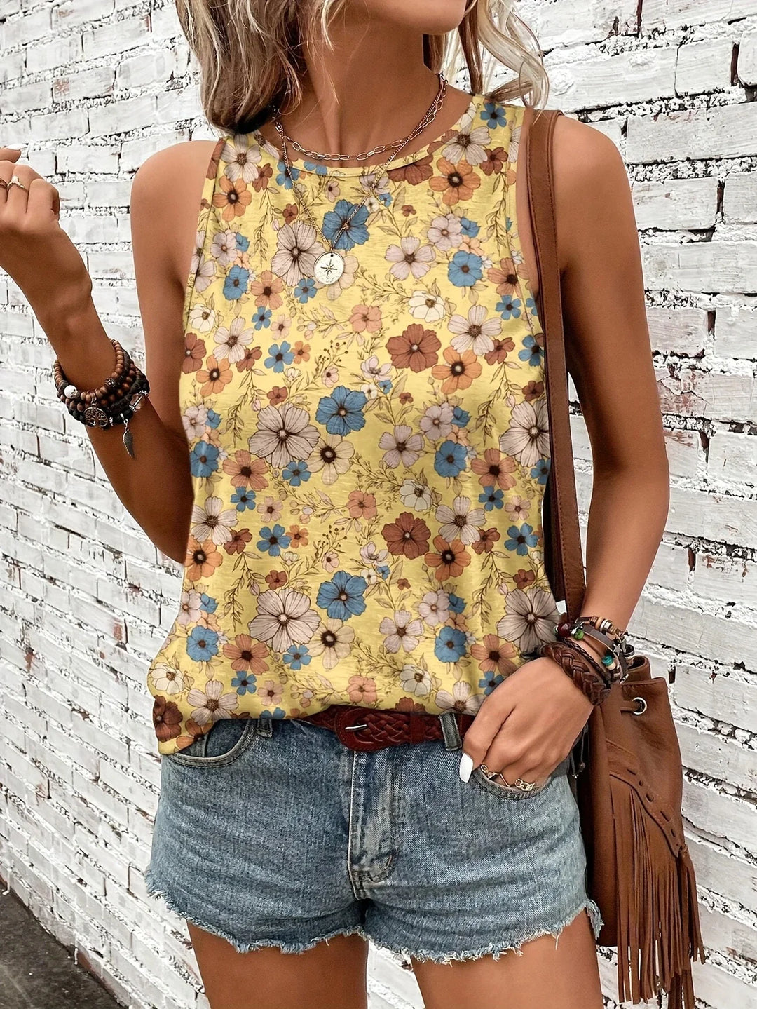 Lilou -  Casual Summer Top With Floral Print