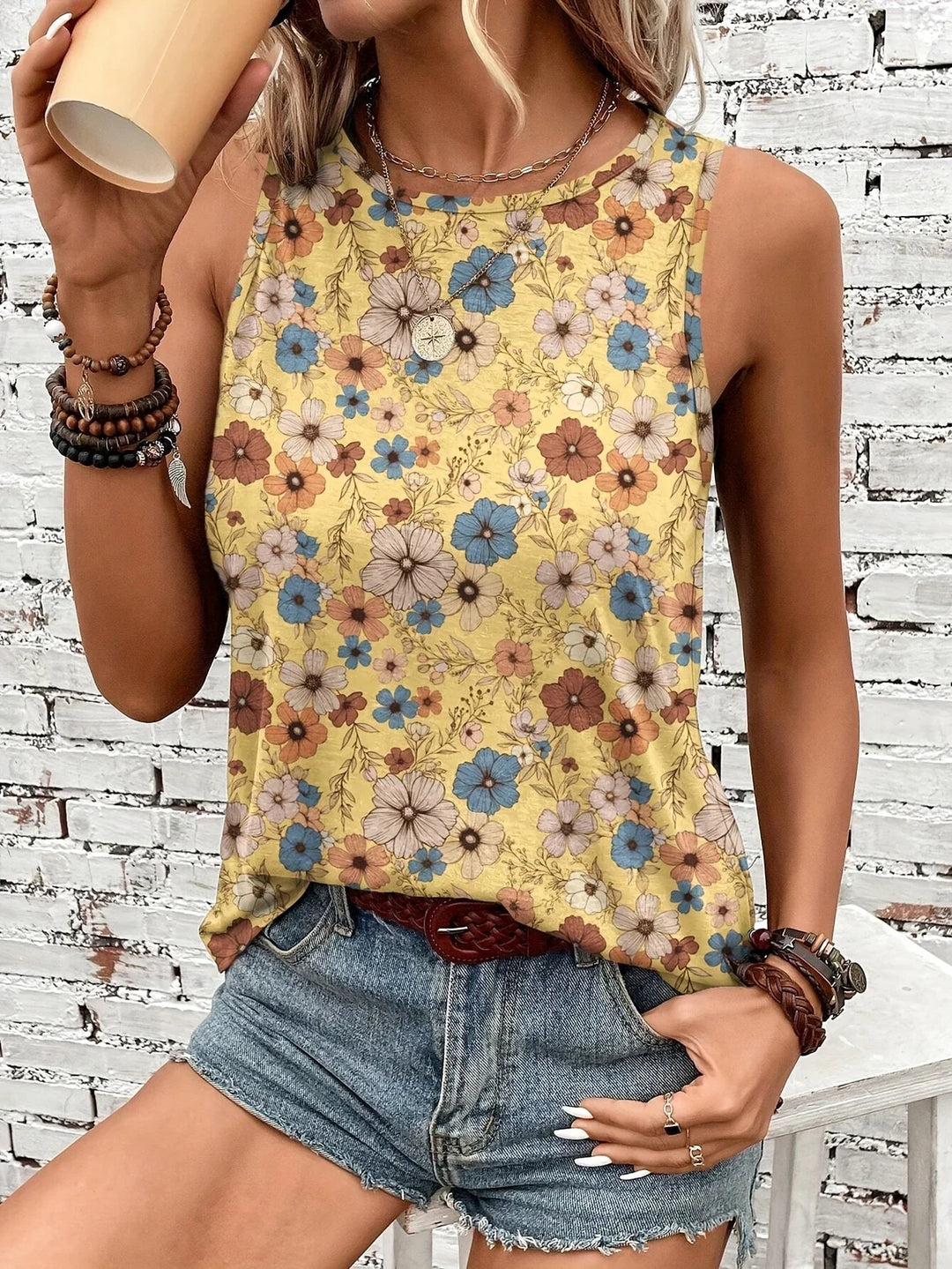 Lilou -  Casual Summer Top With Floral Print