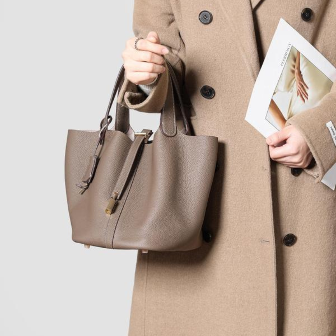 Joolia - Stylish Kate Lock Handbag