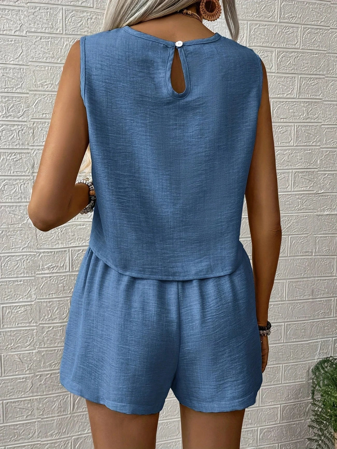 Nella - Casual Sleeveless Top And Shorts Set
