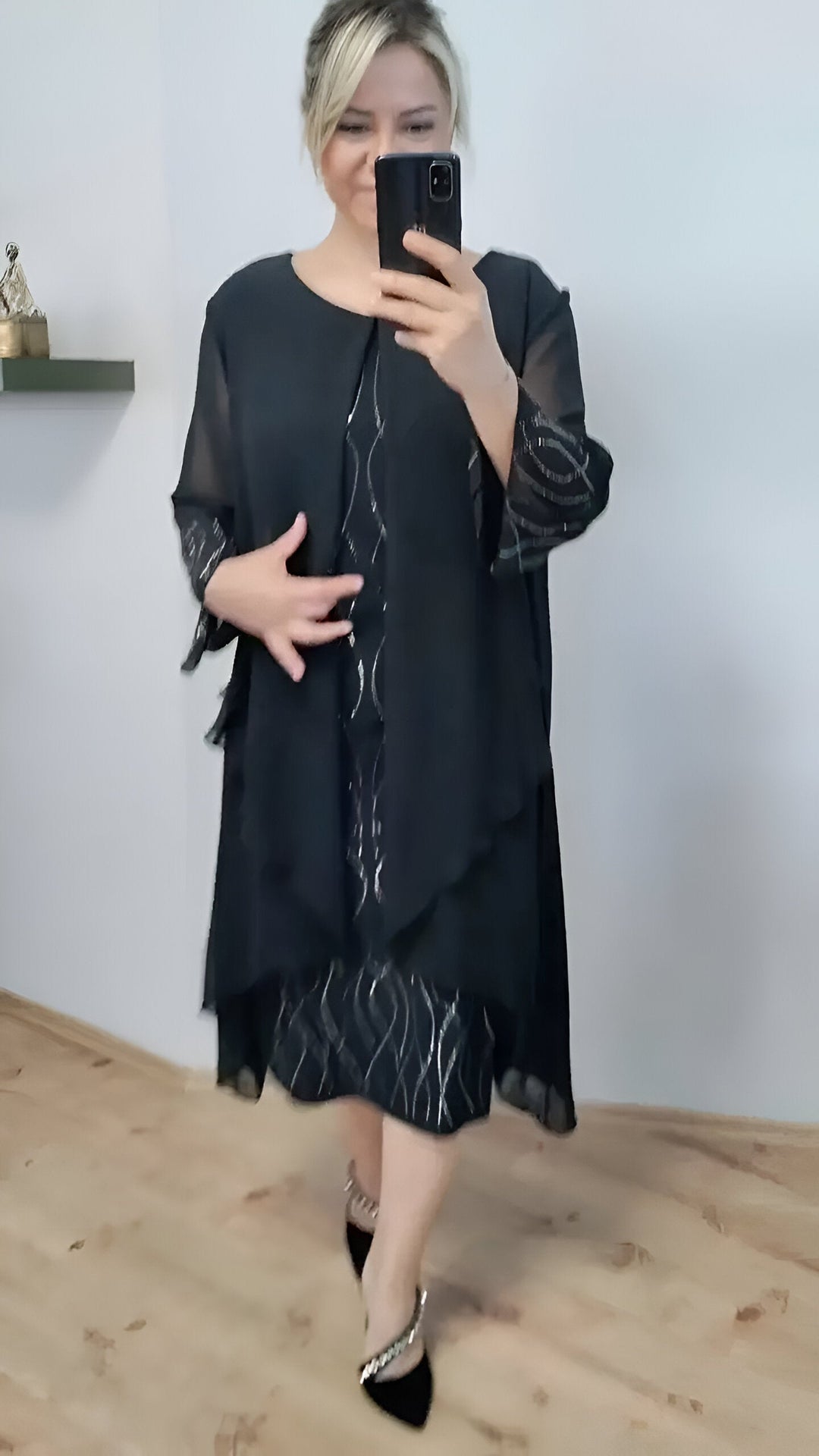 Nienke - Elegant Wrap Dress