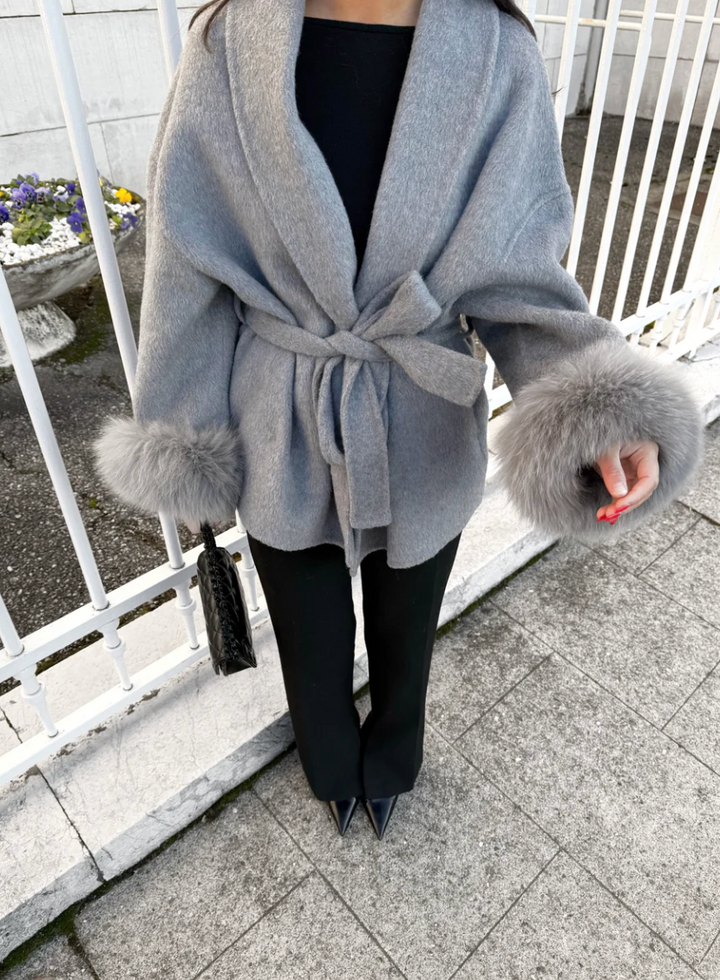 Bryony - Elegant Wool Coat With Faux Fur