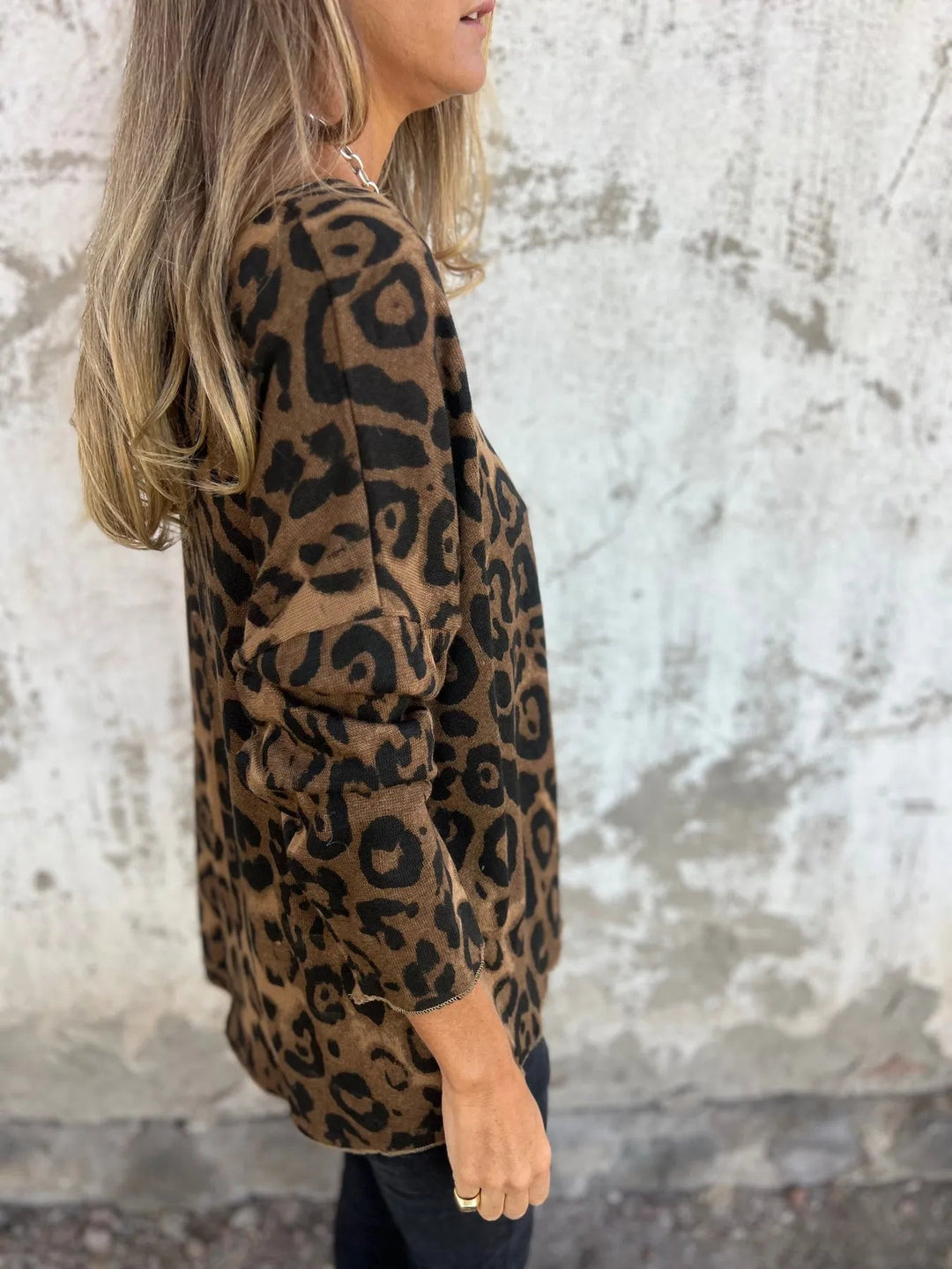 Swantje - Round Neck Leopard Print Blouse |1+1 Free