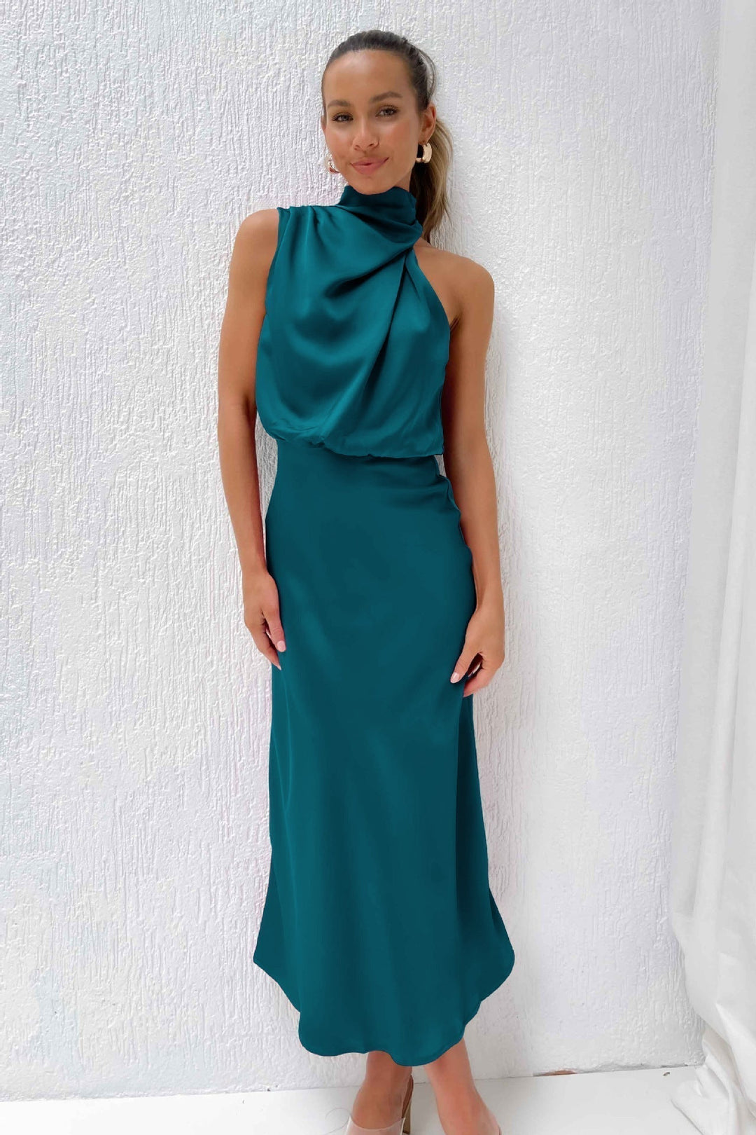 Lydia - Long Dress With Halter Neck