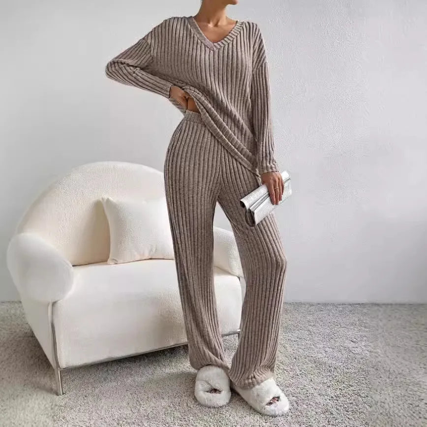 Edina – V-Neck And Knit Pattern Two-Piece Set