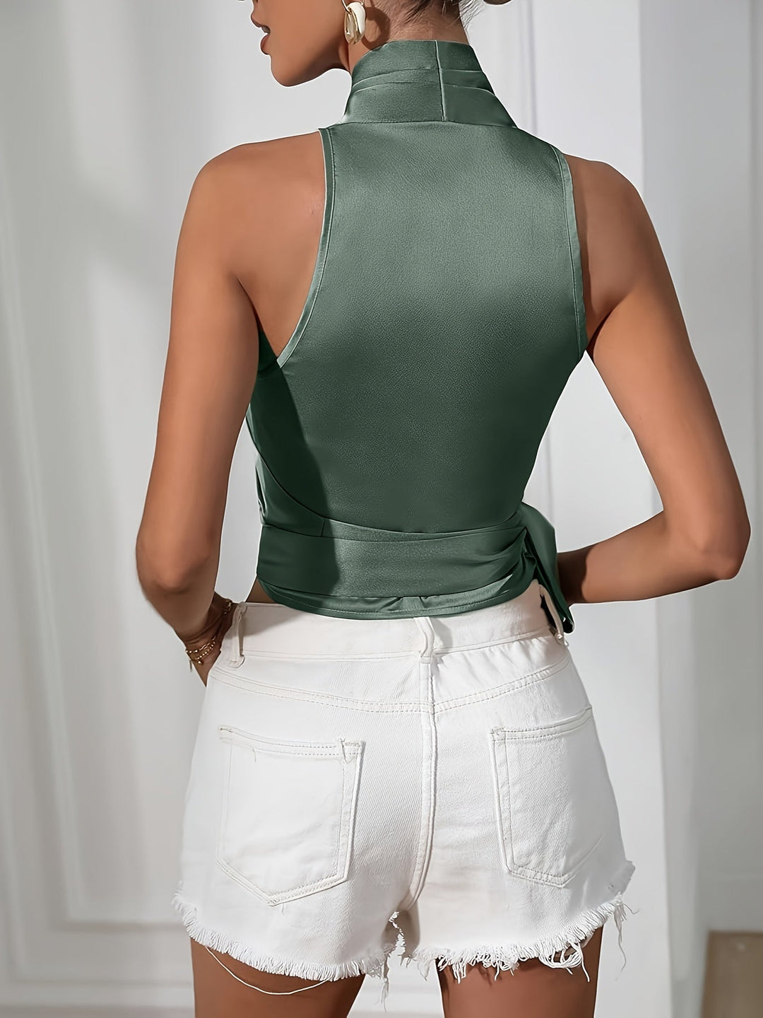 Florentia - Elegant Belted Sleeveless Halter Top