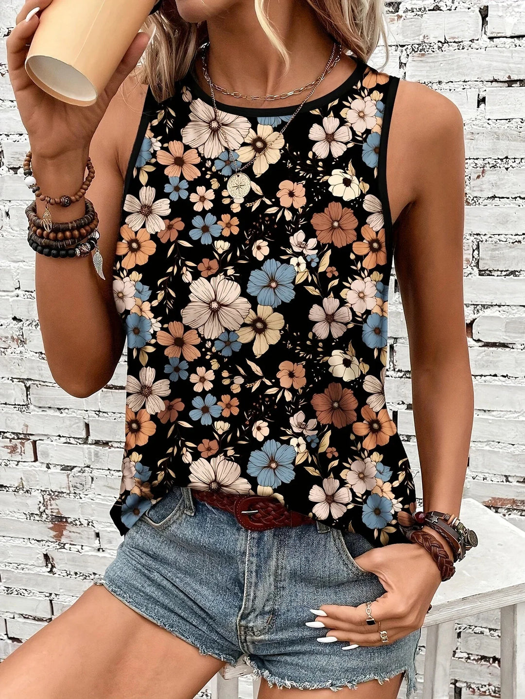 Lilou -  Casual Summer Top With Floral Print