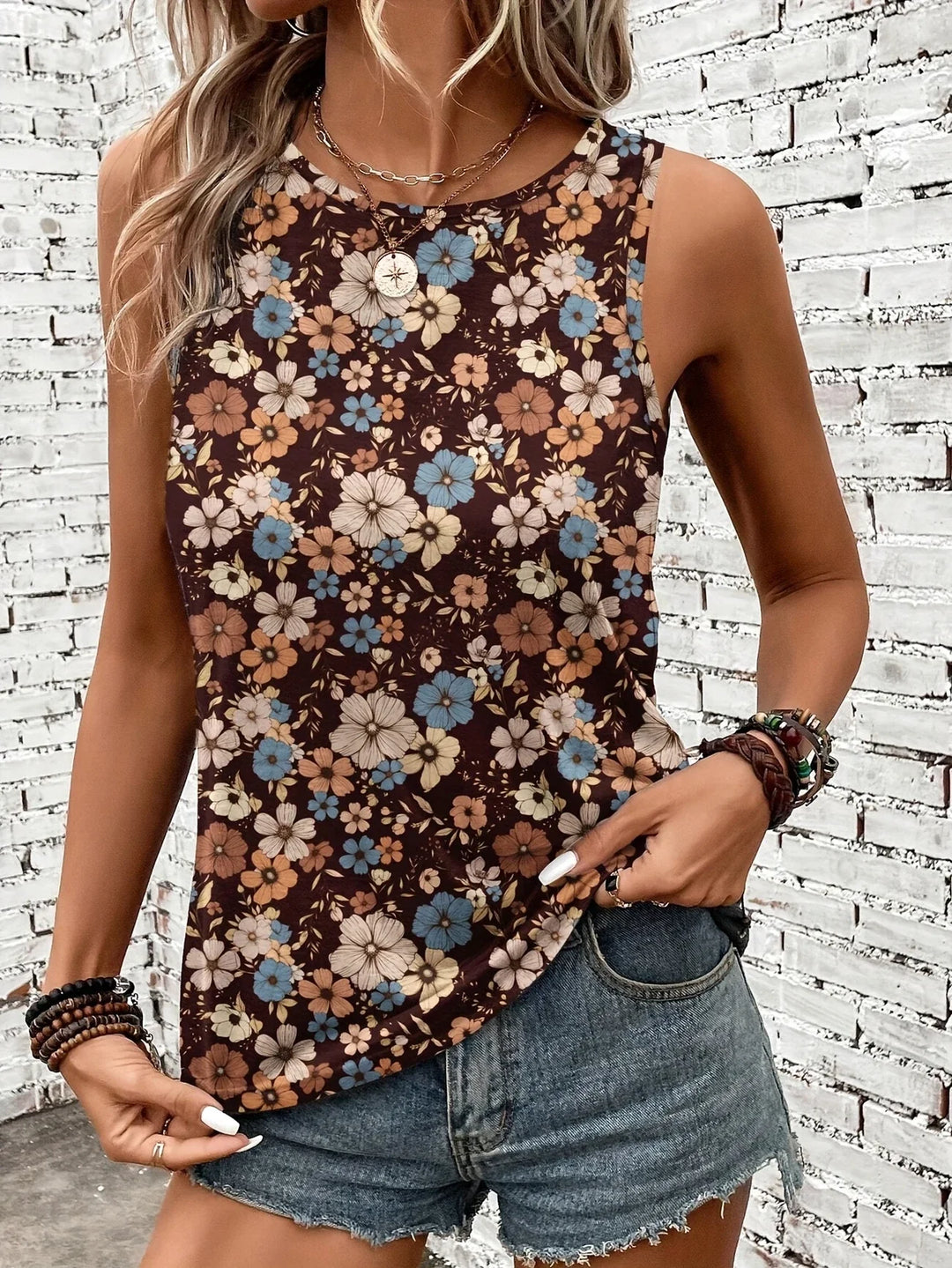 Lilou -  Casual Summer Top With Floral Print