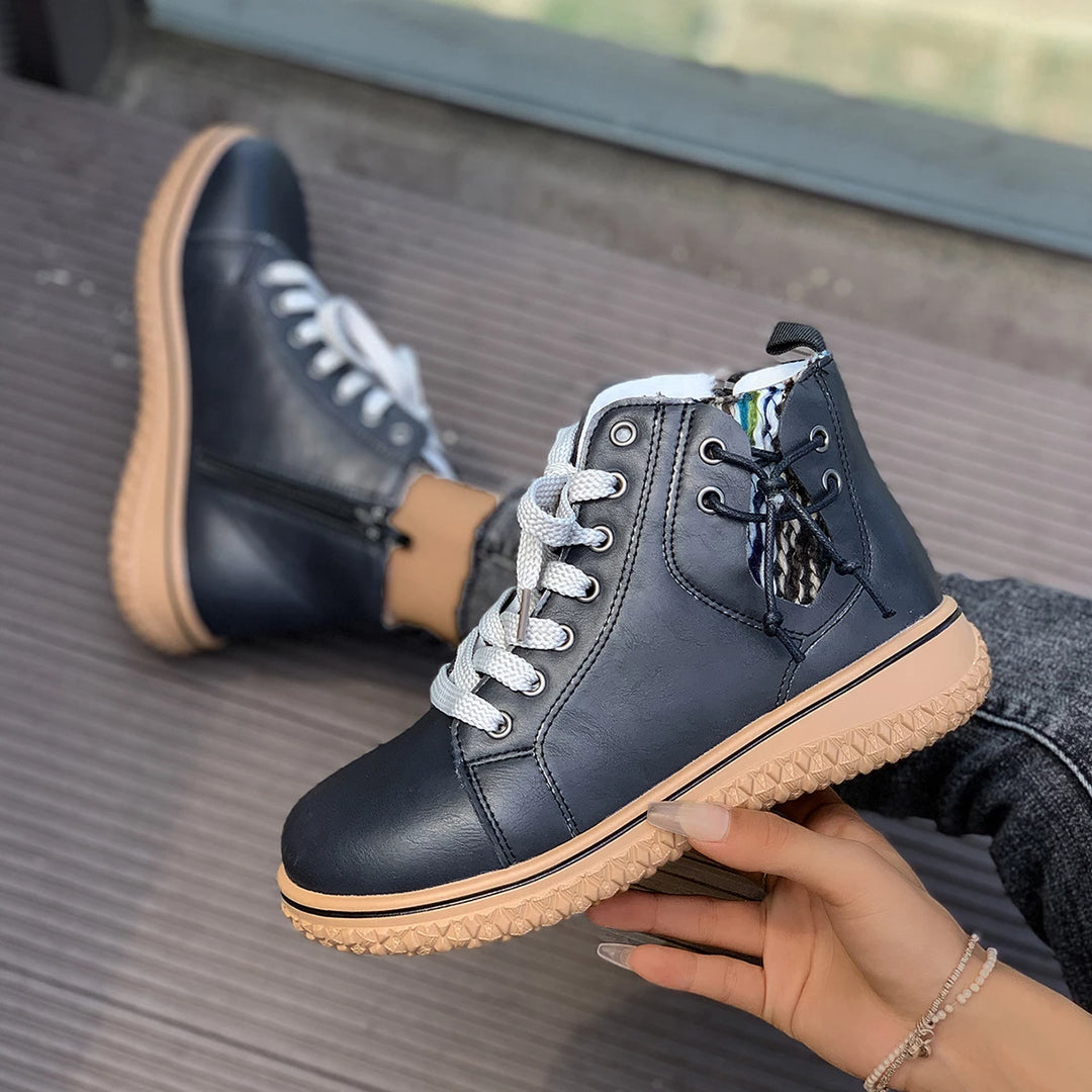 Noline - Comfortable Lace Up Ankle Boot