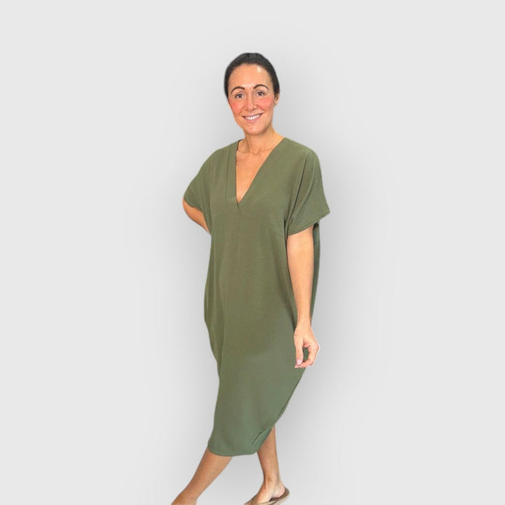 Aveline - Short Sleeve Midi Dress