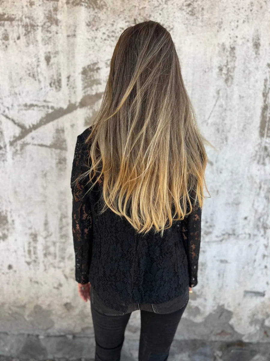 Naemi - Elegant Lace Blazer